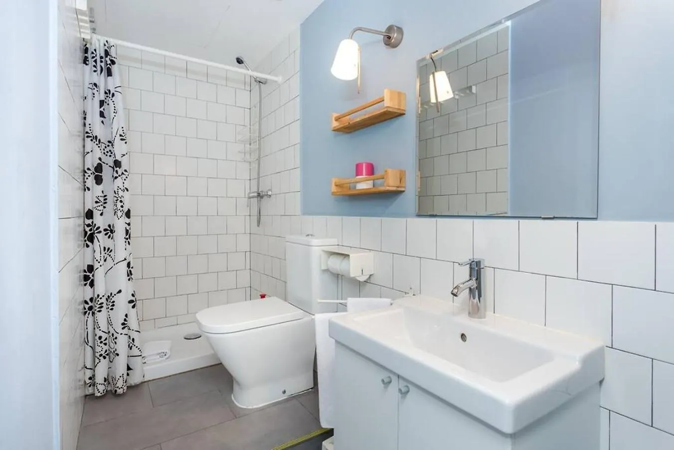 Charming 3 Bdr-2 Bthr In Gracia Apartment Barcelona Spain